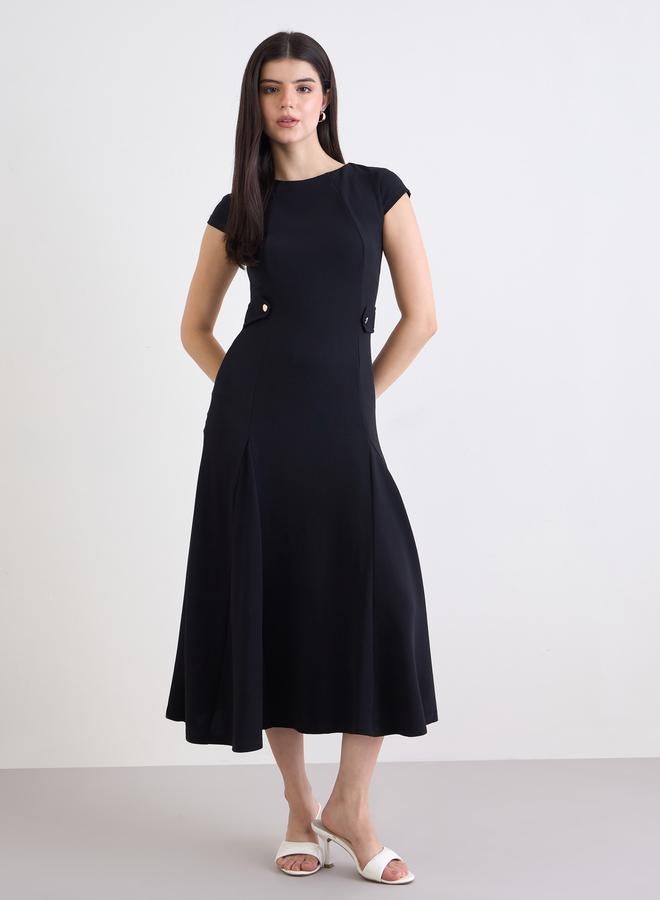 ستايلي فستان ميدي سادة بأكمام قصيرة - Image 3