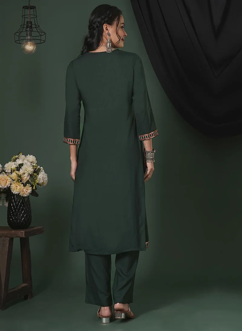 globus Globus Women Sequinned Embroidered Yoke Calf Length Straight Kurta & Pants Ethnic Set