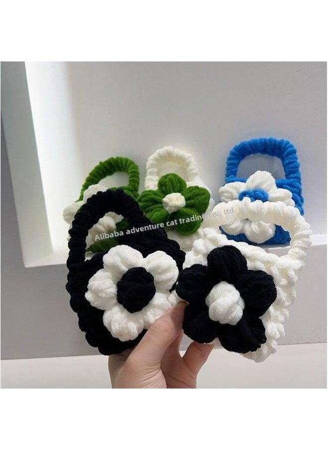 Generic - Finished Crochet Headset Package Camellia Creative Couple Bluetooth Protective Case AirPods2pro Universal-Color:rose Red Strawberry Bear-Model:General - Image 1