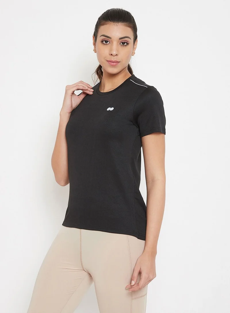 كلوفيا Clovia Active T-shirt In Black With Reflector Piping