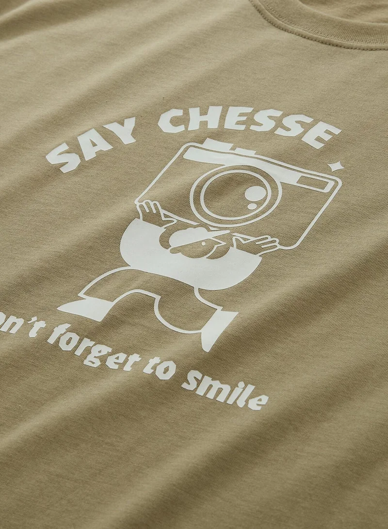 GIORDANO  Men's Crew neck Short Sleeve Print Tee | Online Exclusive for Men | Best Price UAE