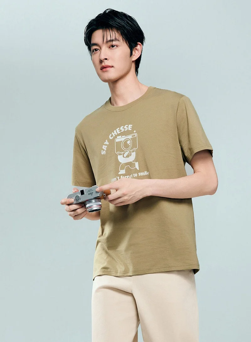 GIORDANO  Men's Crew neck Short Sleeve Print Tee | Online Exclusive for Men | Best Price UAE