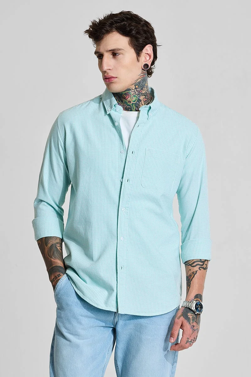 سنيتش قميص رجالي بقصة ضيقة ونقوش مربعات باللون الأخضر النعناعي