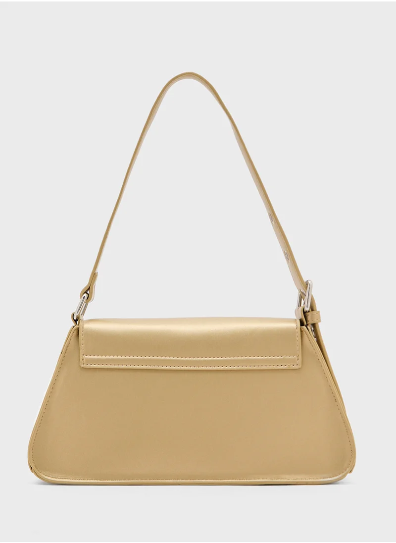 ايلا Asymmetric Shoulder Bag