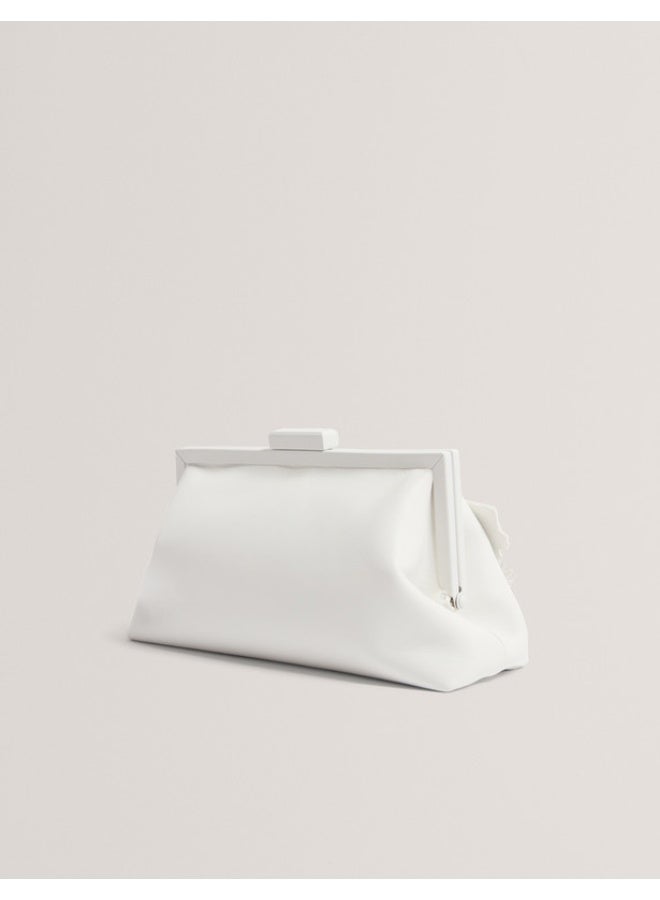 Ted Baker حقيبة كلتش بتطريز ثلاثي الأبعاد على شكل زهرة - Image 4
