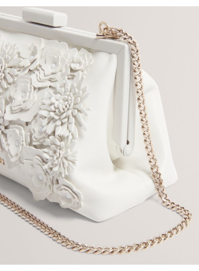 Ted Baker حقيبة كلتش بتطريز ثلاثي الأبعاد على شكل زهرة - Image 3