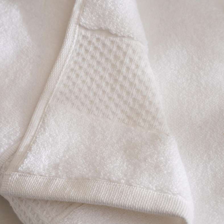 Pan Home Heavensoft 630 GSM Premium Turkish cotton Zero twist Hand Towel 50x90 cm-White - 212AAI9900019 - Image 2