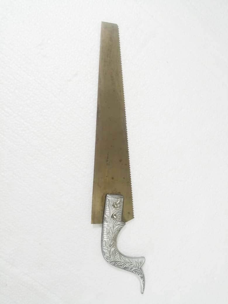 FTE 14 Carbon Steel HandsawHacksaw Rip Saw with metal handle For Professionals And To Cut All Types Of Wood And DIY Works Size 10 x 35 cm - Image 3