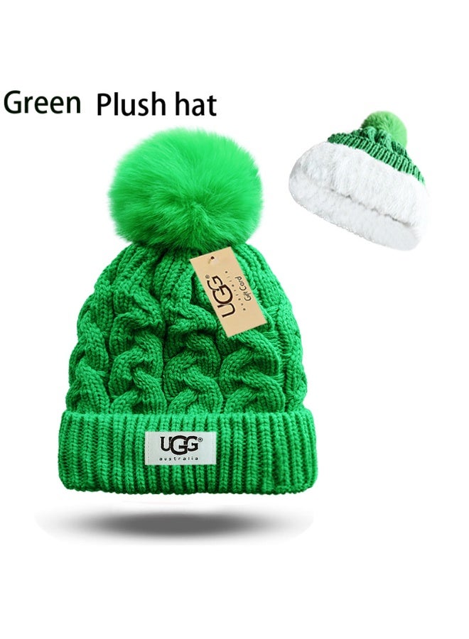 UGG Chic Green Plush-Lined Beanie with Fluffy Pom-Pom - Stylish Cold-Weather Accessory 558Size