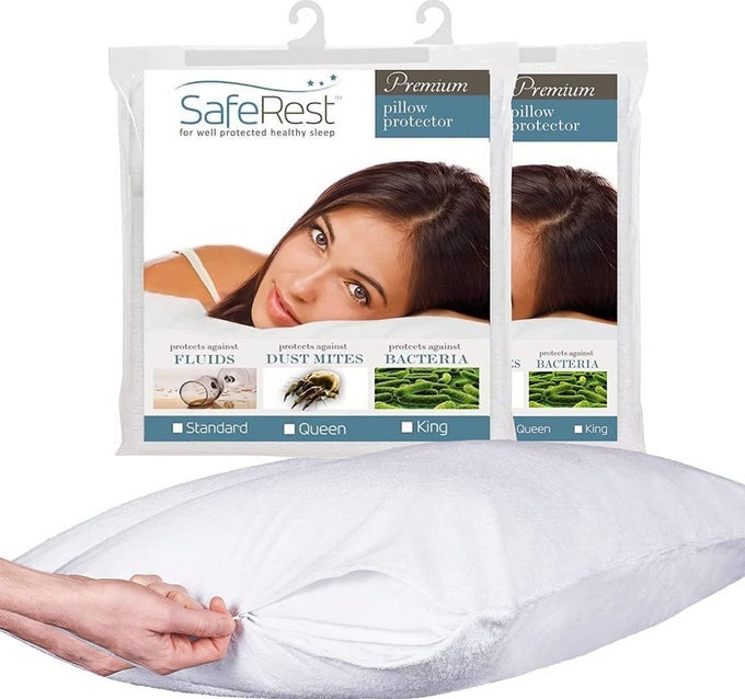 PILLOW PROTECTOR KING SIZE WATERPROOF PILLOW COVER ZIPPERED PILLOW ENCASEMENT FOR COLLEGE DORM ROOM NEW HOME FIRST APARTMENT COTTON TERRY WATERPROOF BREATHABLE PACK OF 2