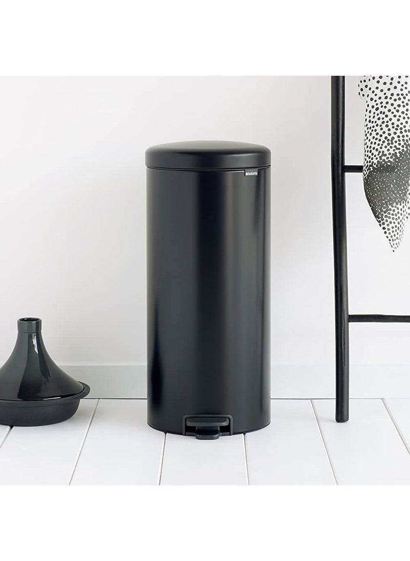 brabantia Waste Bin 30 lt Newicon Pedal Matte Black  - Image 2
