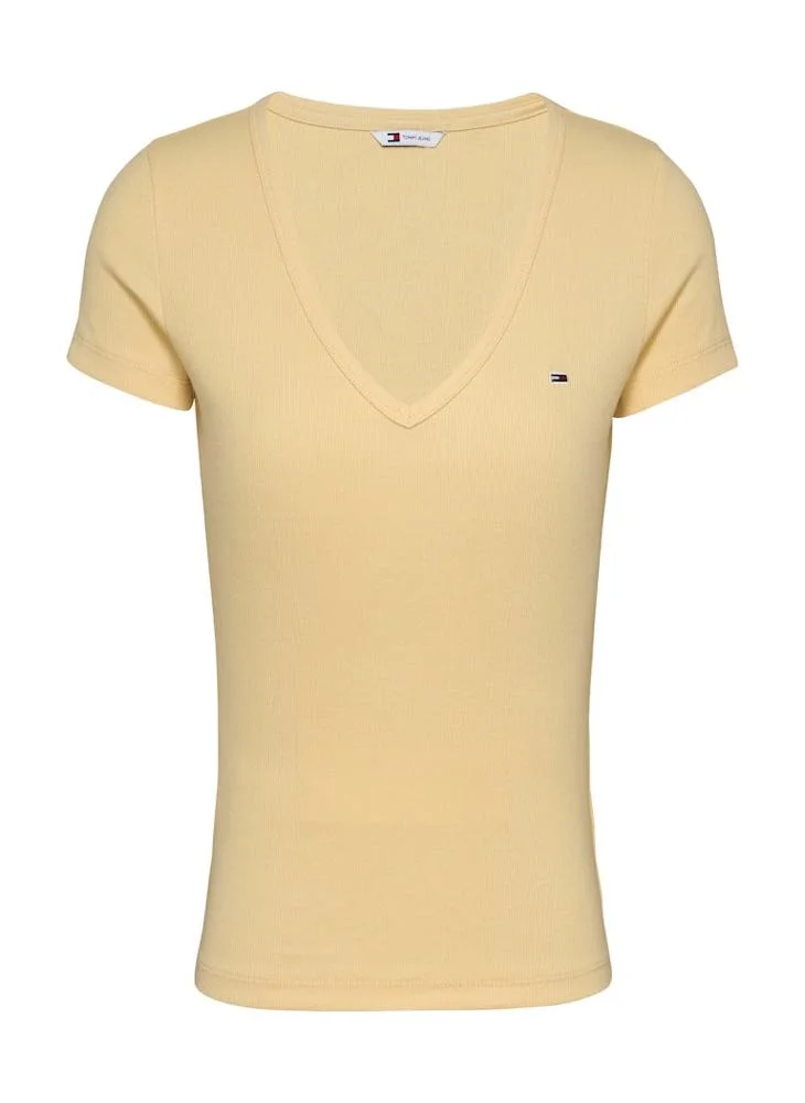TOMMY JEANS Essential V-Neck T-Shirt