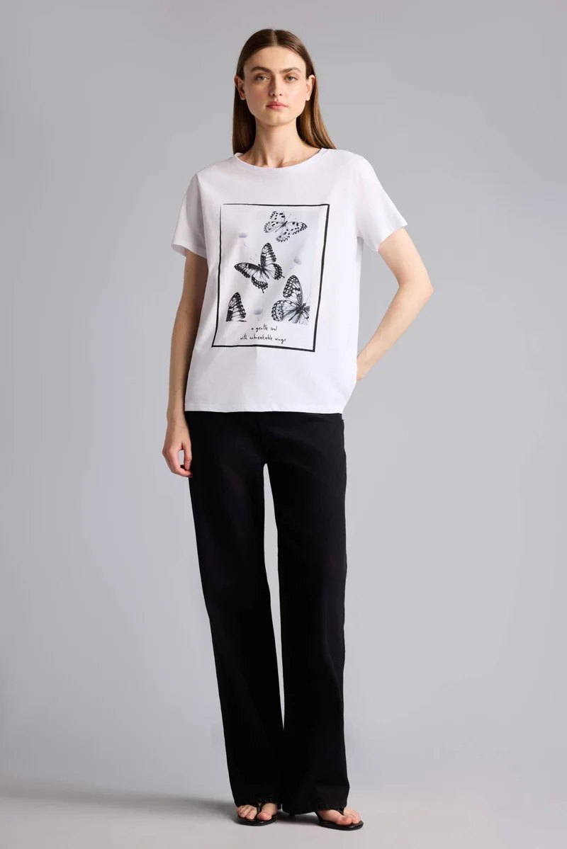 ديفاكتو Regular Fit Crew Neck Slogan Short Sleeve T-Shirt
