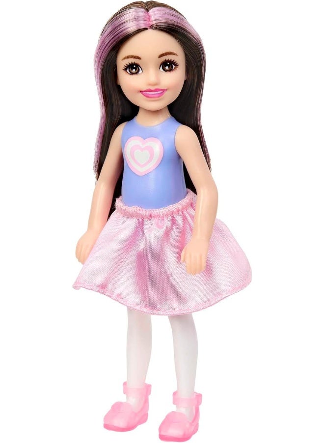 Barbie Cutie Reveal Cozy Cute Tees Series Chelsea Doll & Accessories, Plush Teddy Bear, Brunette Small Doll - Image 5
