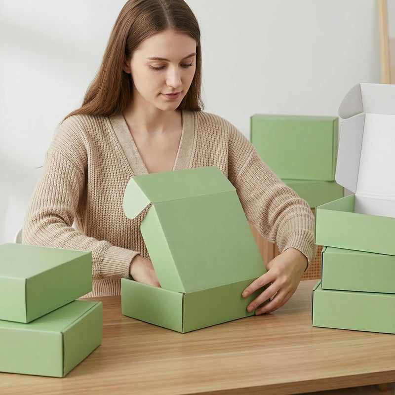 مجموعة من 6 صناديق شحن بحجم 12×9×4 بوصة، باللون الأخضر، مع حجم داخلي 11.6×8.6×3.6 بوصة، مصنوعة من الكرتون، مثالية لتغليف الأعمال الصغيرة أو لتغليف الهدايا. - Image 4