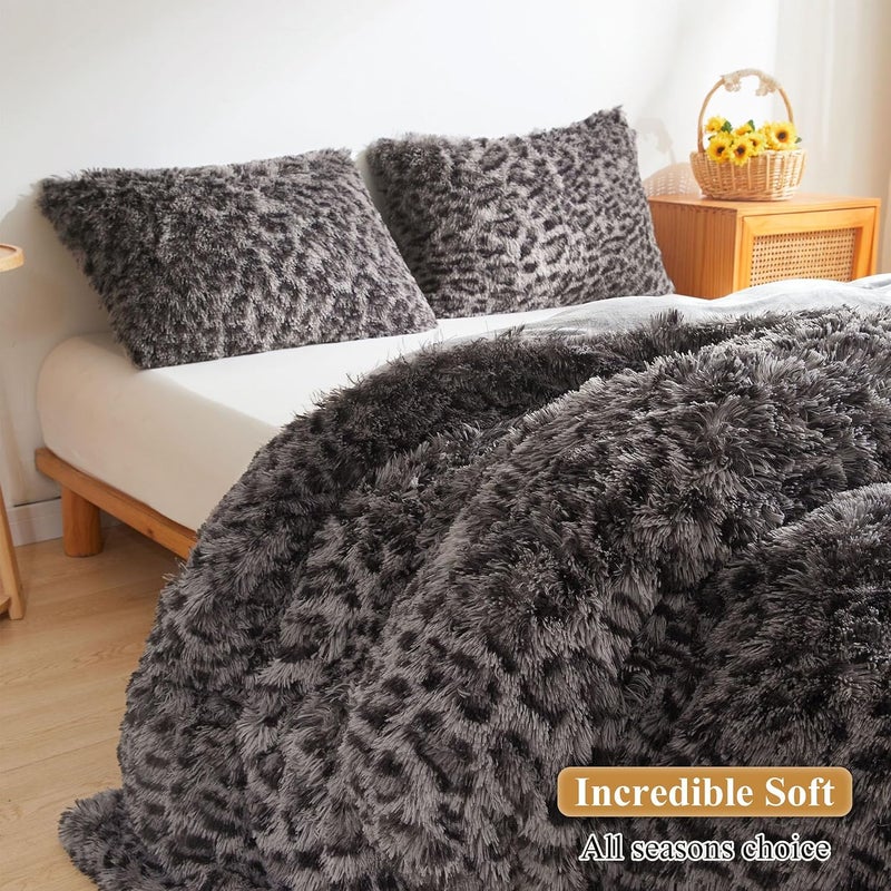 XeGe Cheetah Print Faux Fur Fluffy Pillowcases, Plush Shaggy Soft Long Pillow Covers, Fuzzy Decorative Leopard Print Pillow Cases, Furry Pillow Shams for Bed Zipper, Set of 2(Standard, Light Grey) - Image 5