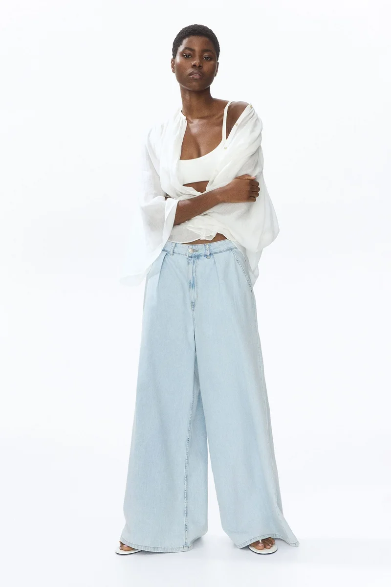 Super Wide Regular Waist Jeans