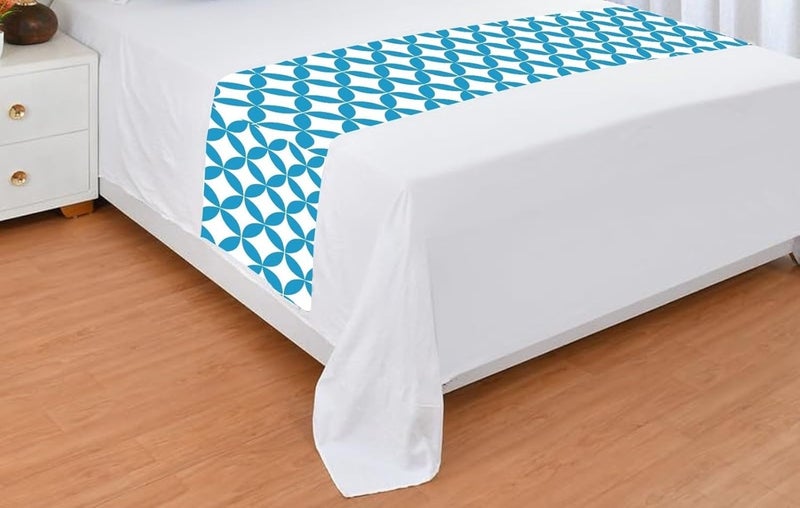 BLUEDOT Premium Velvet Quilted Set of Bed Runner (16 x 96 inches) and 2 Cushion Covers (16 x 16 inches) Combo Set- Green (Blue Rangoli) - Image 2