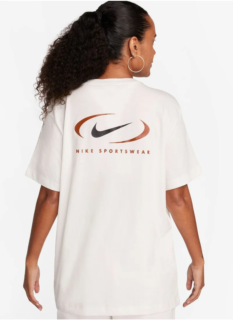 Nike Printed Swoosh T-shirt