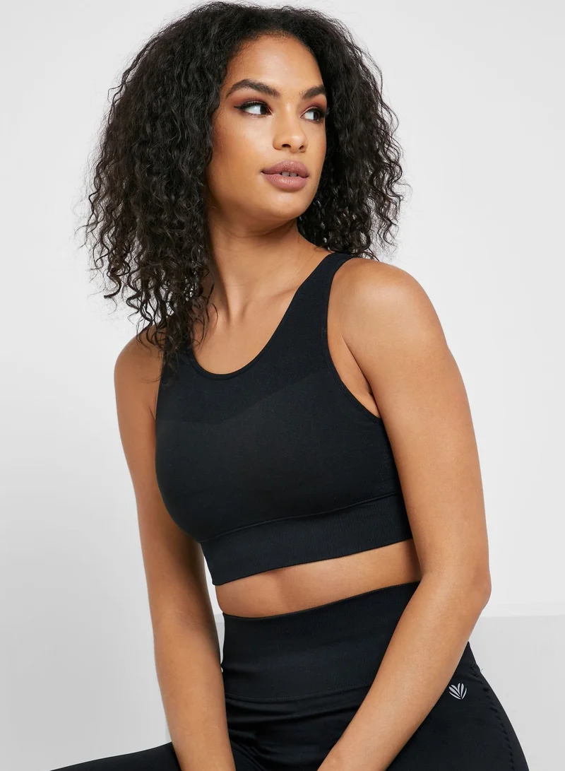 FOREVER 21 Cut Out Back T-Shirt Bra