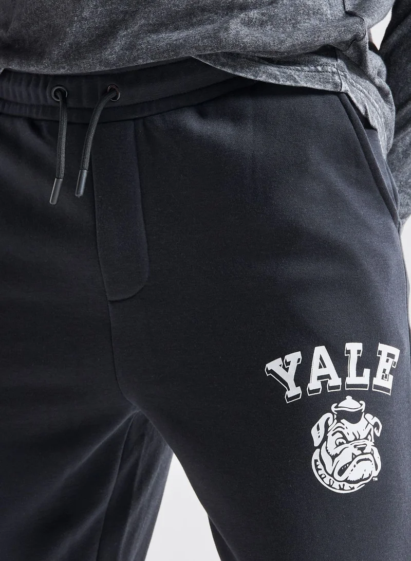 FAV Drawstring Cuffed Sweatpants