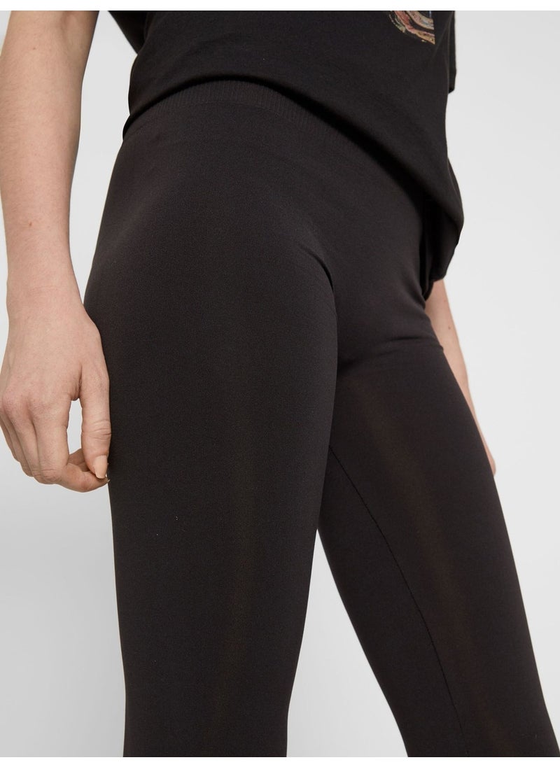 PCS Seamless Regular Waist Plain Long Leggings  - Image 1