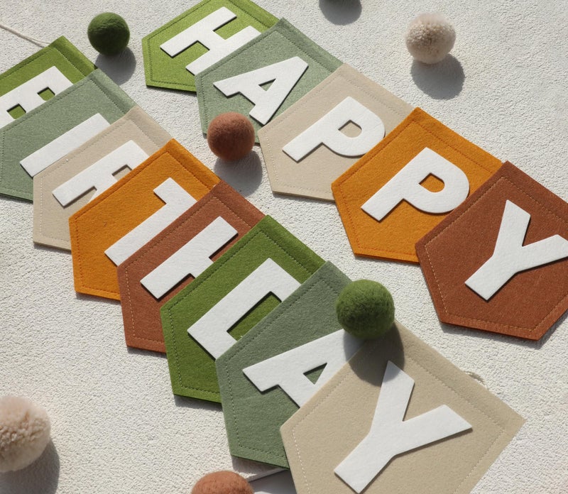 HODIHIWI Wild One Felt Green Happy Birthday Banner Birthday Decorations for Women Girls Boys Men Pets Handmade Party Backdrop - Image 5