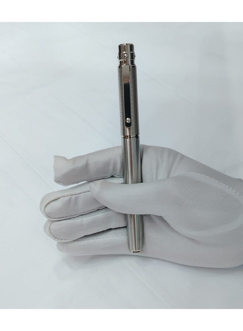 A distinctive and luxurious men's pen with a protective cap.
