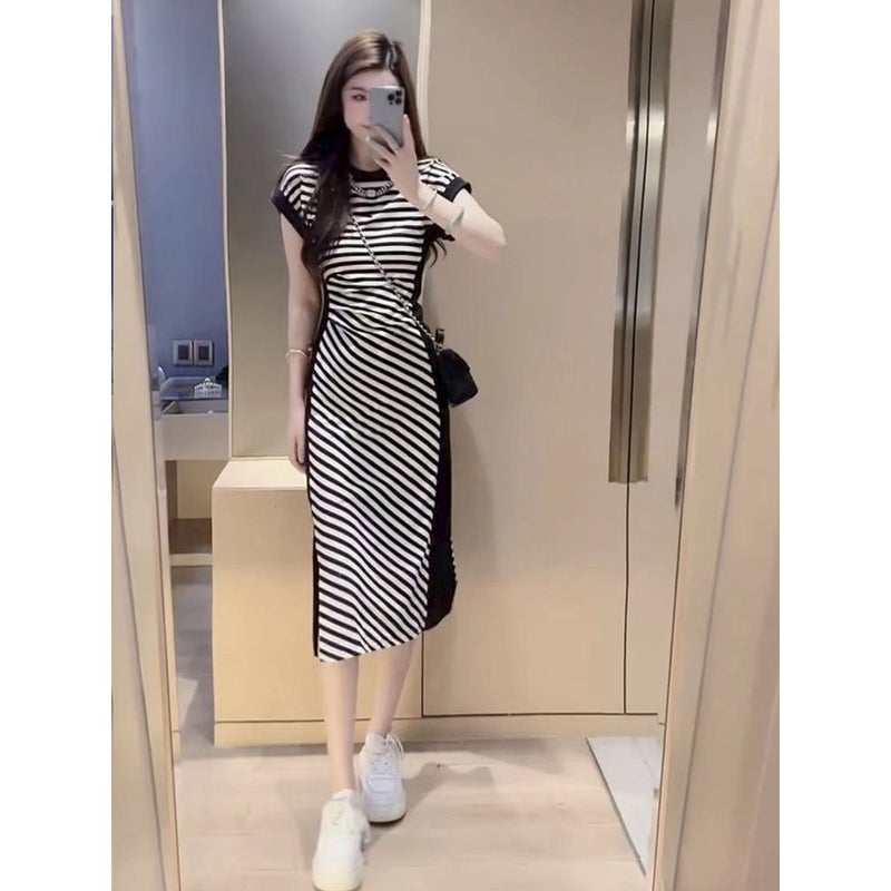 French New Style Black And White Diagonal Stripesd Round Neck Dress For Women 2025 Summer Slim Waist Bag Hip Slit Skirt For Women - Image 5