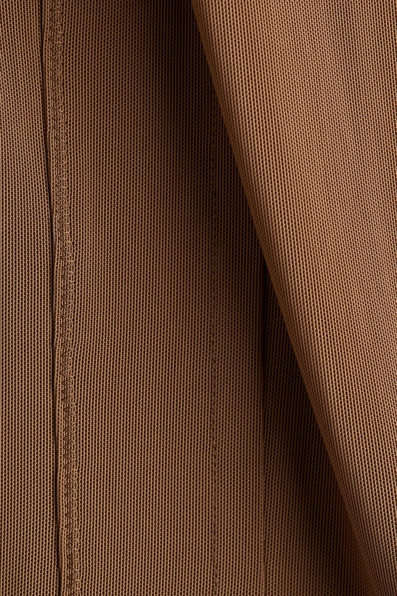 اتش اند ام بودي بأكمام طويلة من نسيج شبكي