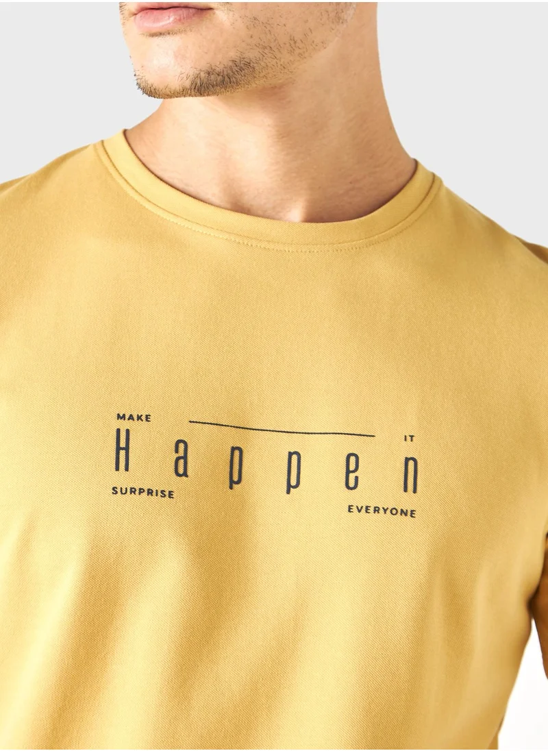 ايكونيك Slogan Print Crew Neck T-Shirt