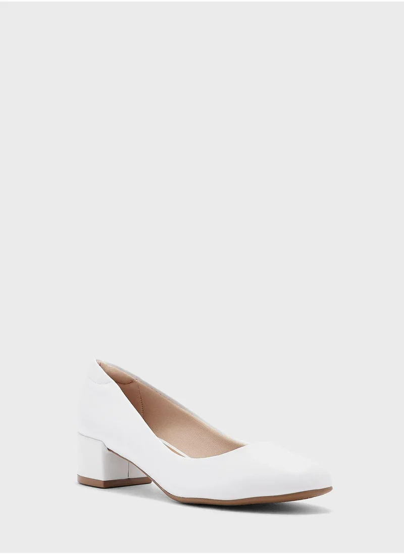 بيرا ريو Ankle Strap Low Heel Pumps