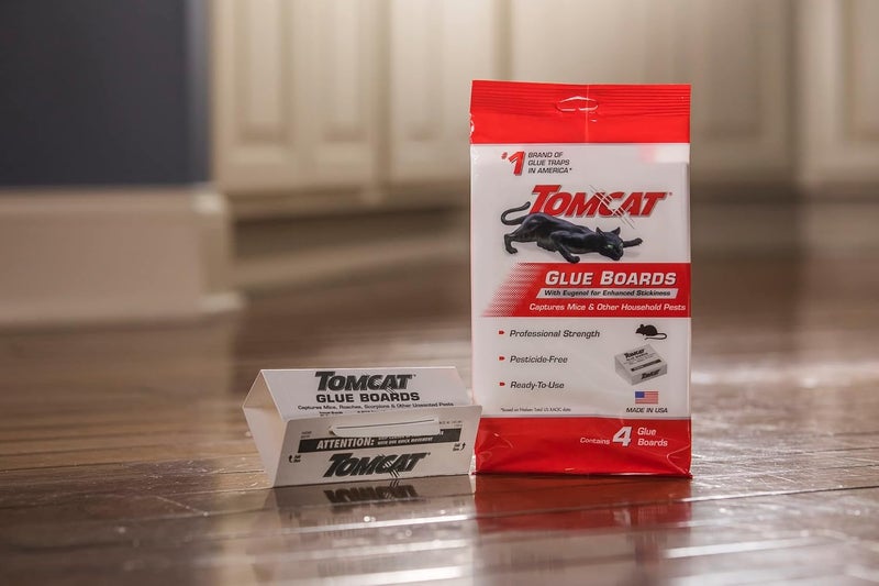TOMCAT Glue Boards with Immediate Grip Glue for Mice, Cockroaches, and Insects, Ready-to-Use, 3-Pack (12 Glue Boards) - Image 3