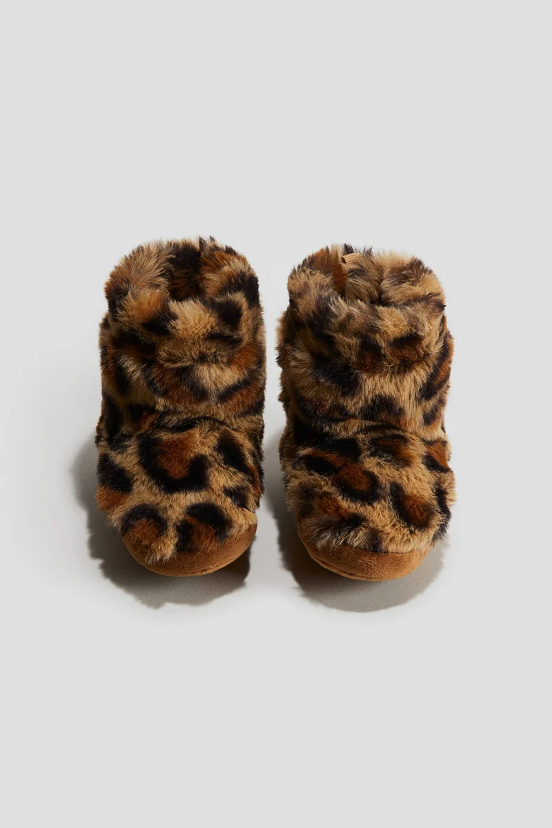 اتش اند ام Soft-Sole Fluffy Slippers