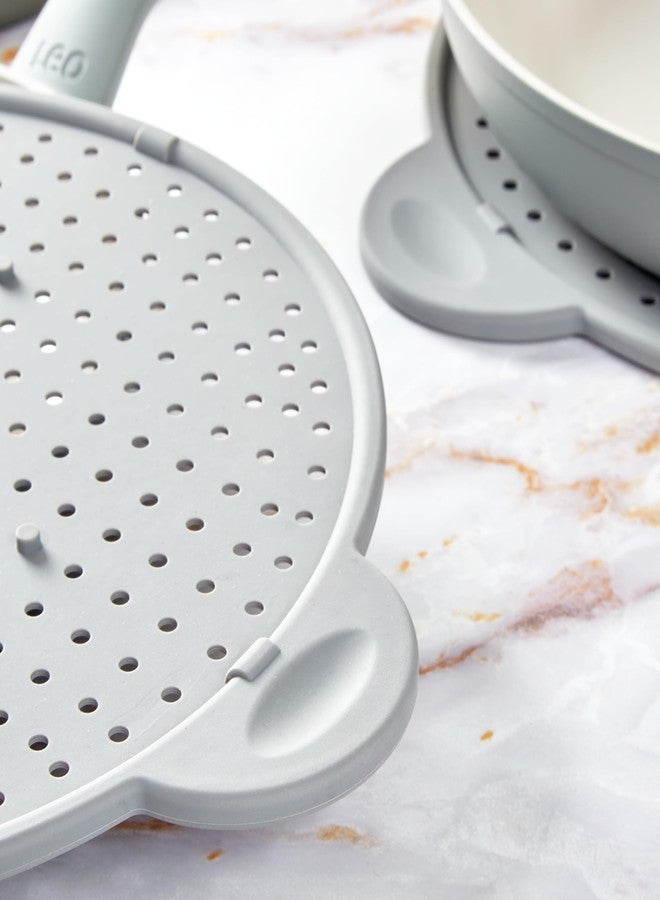 BergHOFF Essentials Heat-Resistant Silicone Splatter Screen 13", Multifunctional, Grease Straining, Cooling Rack, Prevent Burns, Grey - Image 4