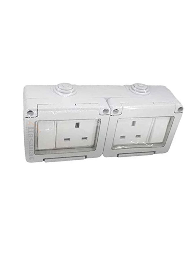 HASANAT ESSENTIALS مقبس كهربائي خارجي مقاوم للماء من حسنات إيسينشالز - تصنيف IP55، صندوق مثبت على السطح مقاوم للعوامل الجوية، تشطيب رمادي مقبس 13A (مقبس مزدوج UK-13A)