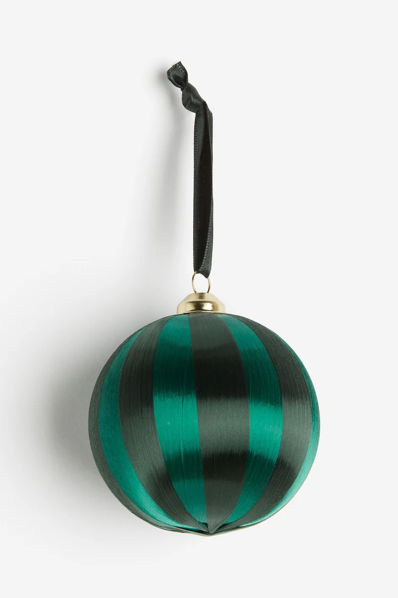 H&M Satin thread bauble