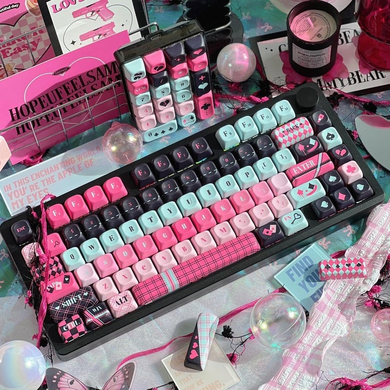 COOMICKEY 142 Key PBT Keycaps, Pink Black Dye-Sublimation Customized Cute Keycap, Poker Theme MOA Profile Keycaps Set for Cherry Gateron MX Switches Mechanical Gaming Keyboards - Image 4