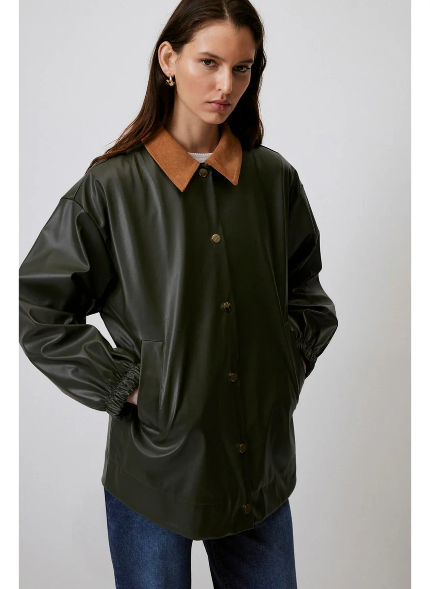 Touche Velvet Collar Leather Jacket