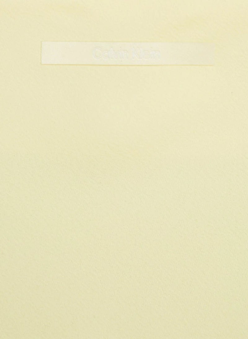 كالفن كلاين بلوزة بحمالات من الكريب - Image 5