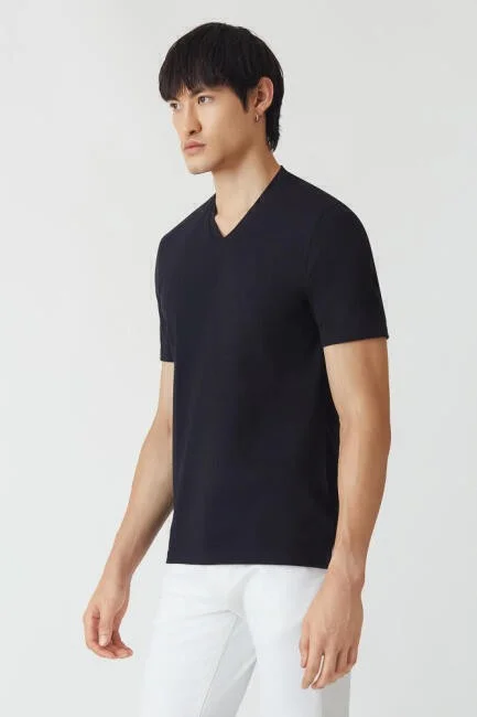 Bisse Men's Silk Finished Basic V-Neck T-Shirt BLACK TS22Y22012_D99