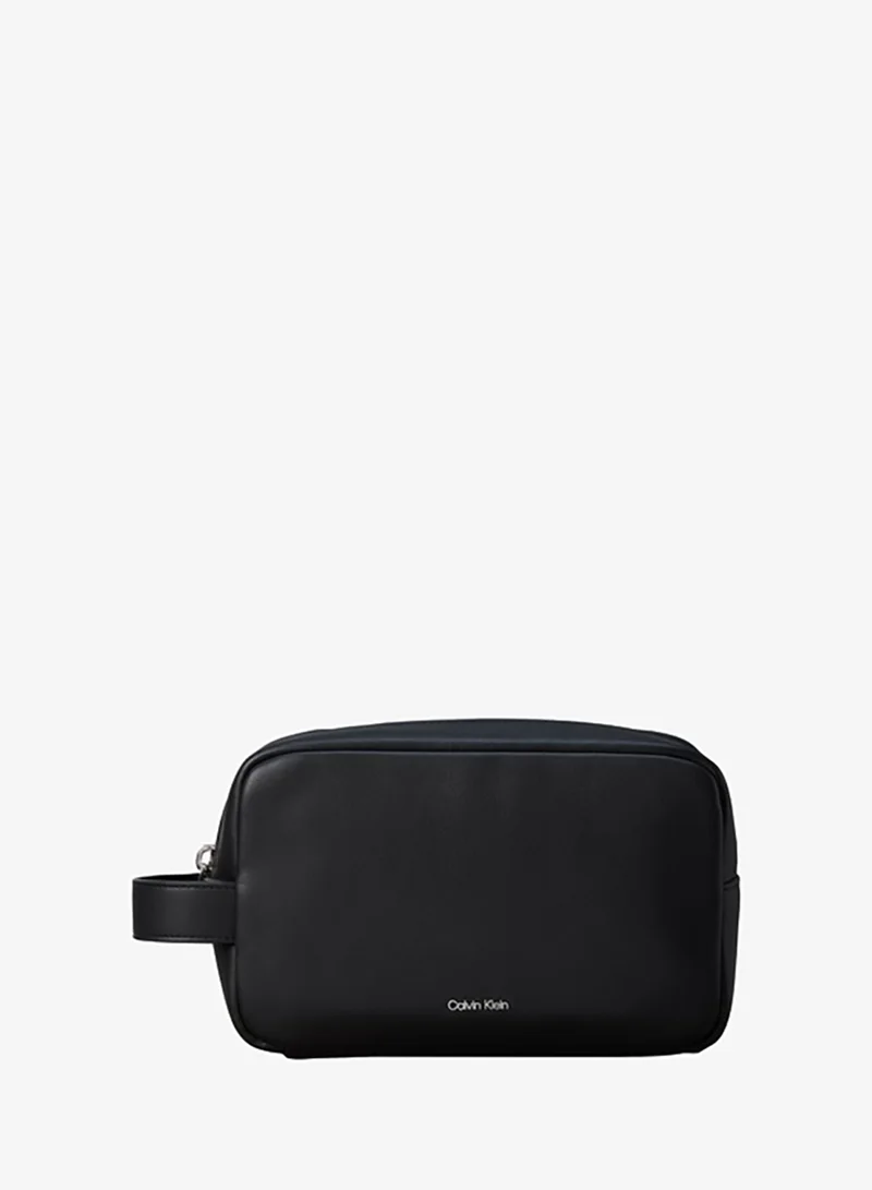 CALVIN KLEIN Metal Logo Washbag