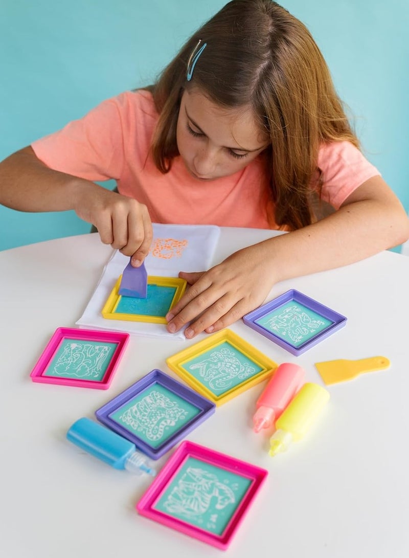 4m مجموعة 4M KidzMaker للطباعة بالشاشة سهلة الاستخدام – مجموعة الفنون والحرف اليدوية DIY مع الإطارات، والقوالب، والألوان، والتعليمات لإنشاء تصاميم مخصصة على القماش – نشاط إبداعي للأطفال من عمر 8 سنوات فما فوق | 00-04797 - Image 4