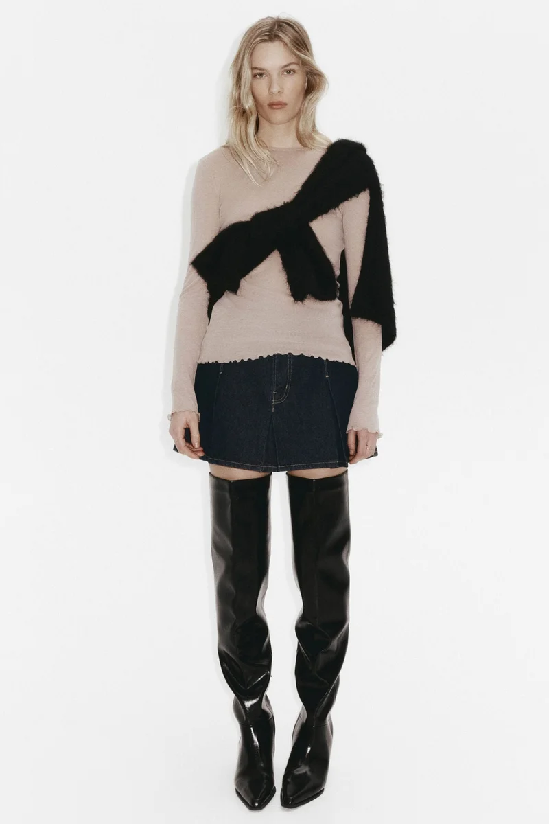 اتش اند ام بلوزة من الصوف