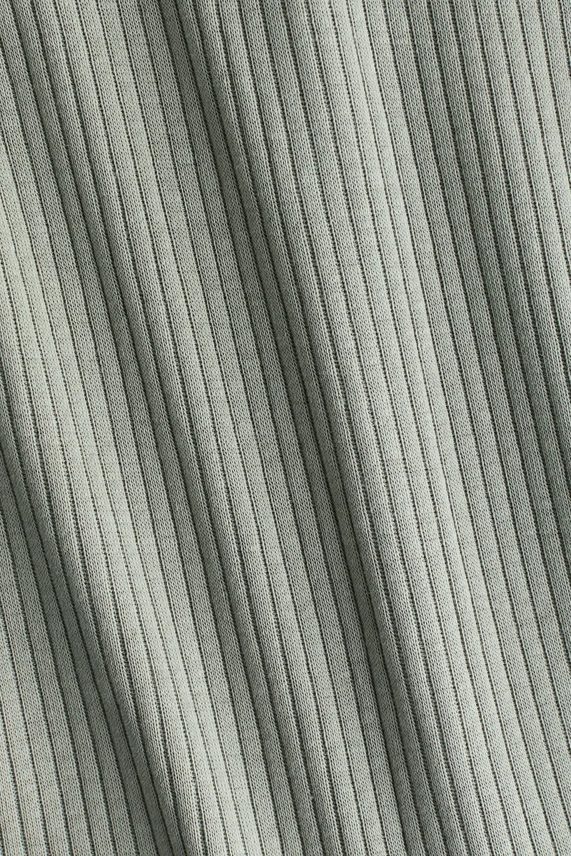 H&M Adjustable-fit romper suit