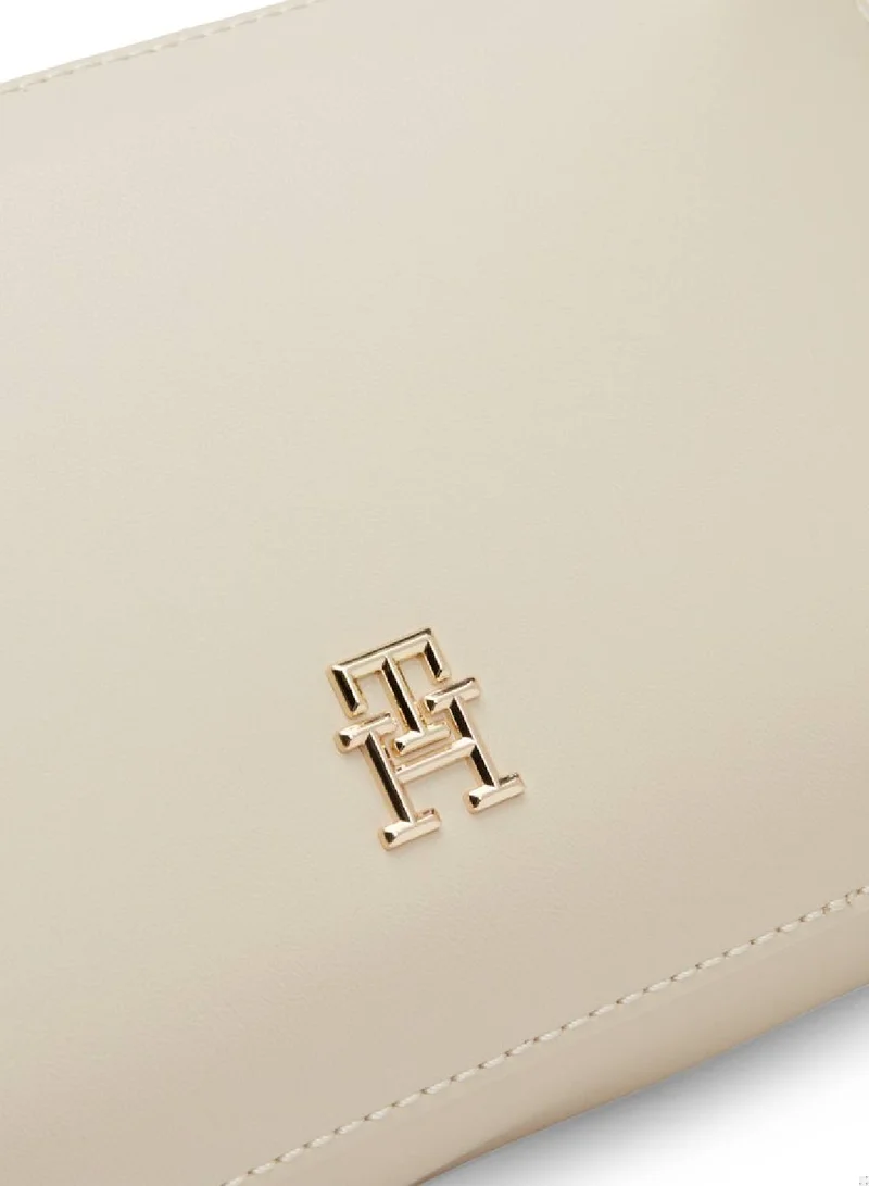 TOMMY HILFIGER Women's Chic Crossover Camera Bag - Faux Leather, Beige