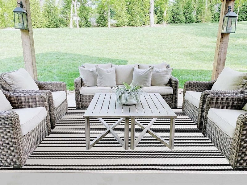BUAGETUP Black and White Outdoor Patio Rug,5x8ft Striped Outdoor Rug Machine Washable Hand Woven Cotton for Living Room Front Porch - Image 4