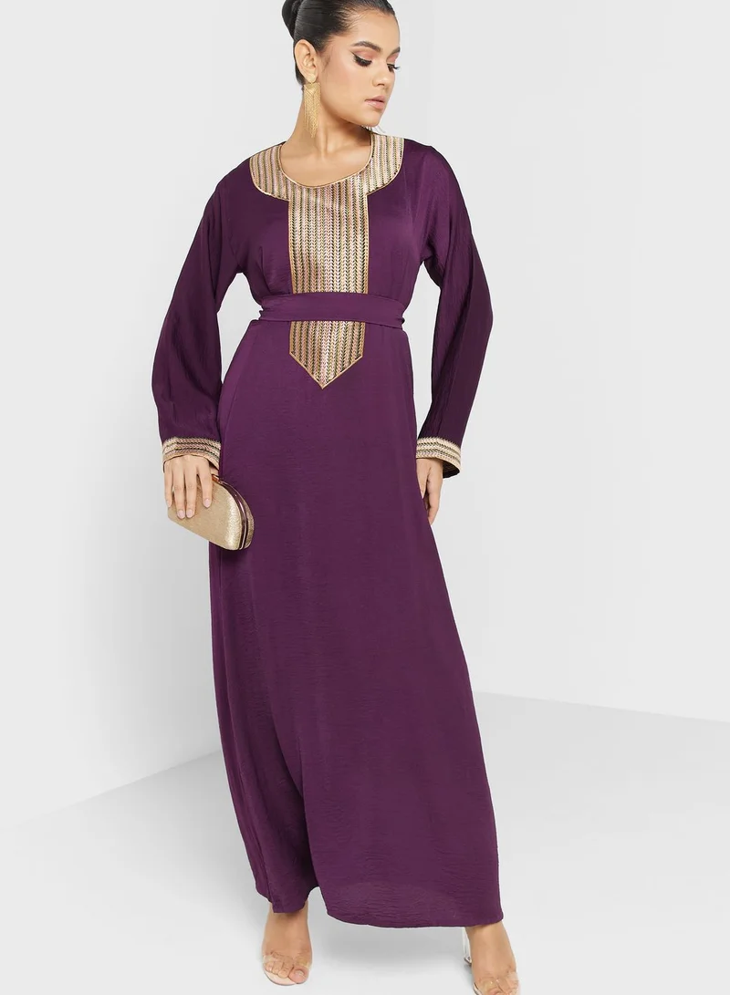 hayas closet Embroidered Jalabiya