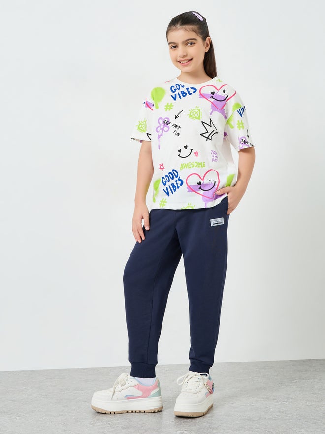 Styli Teen Girls Solid Joggers with Badge - Image 2