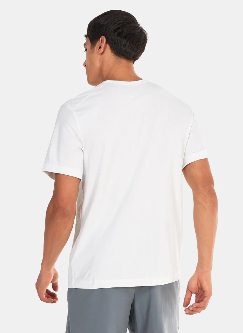 Nike Men's Dri-FIT UV Hyverse Dye T-Shirt